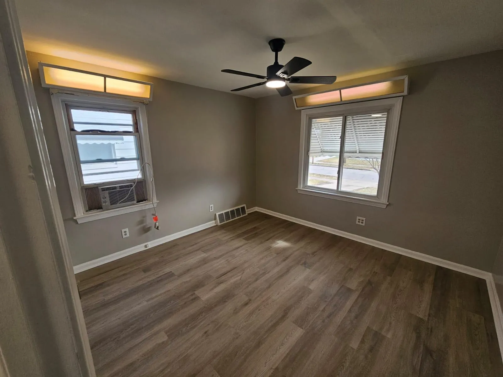 WhatsApp Image 2025-10-30 at 07.24.38 (1)